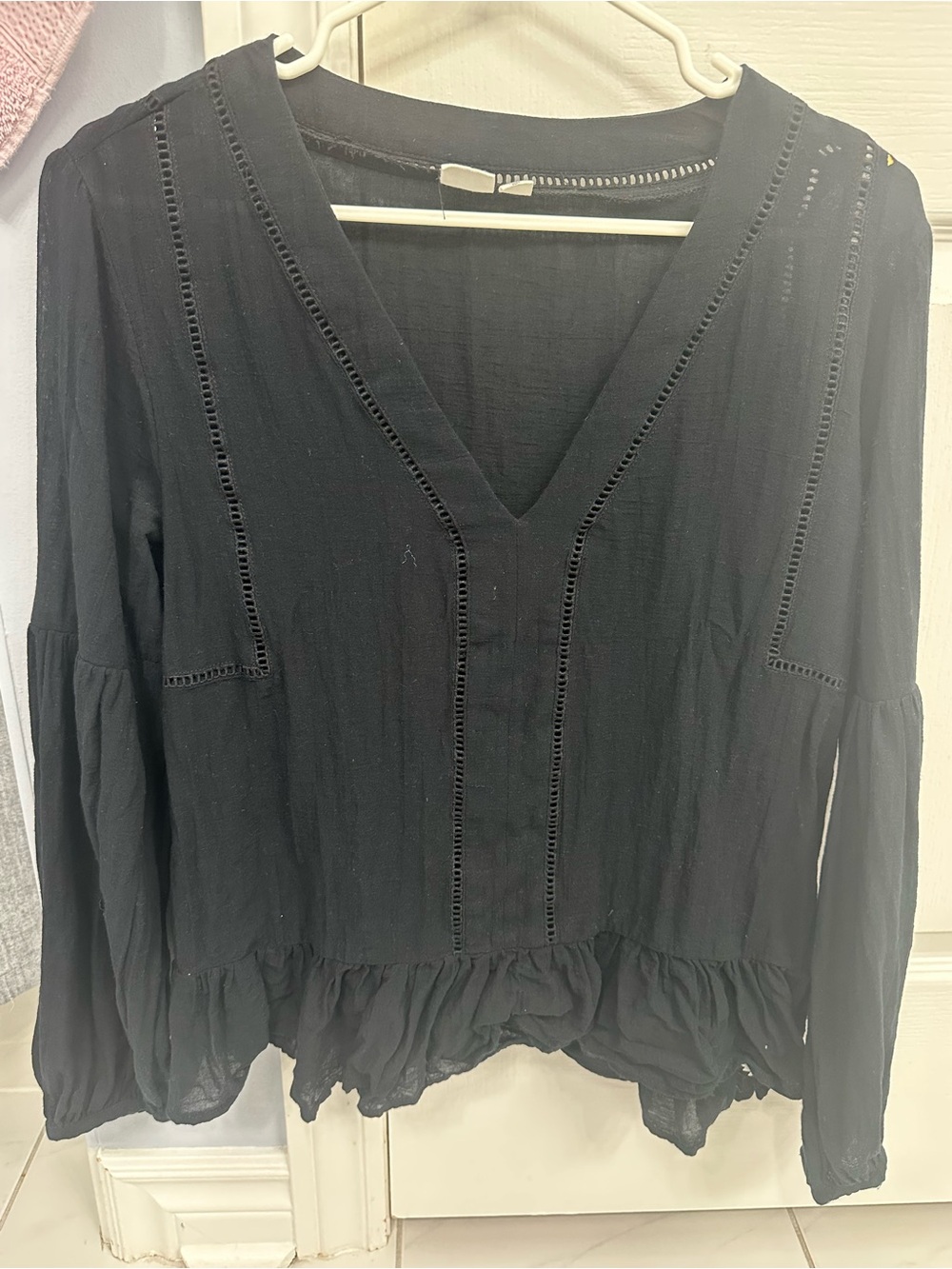 Gap V-Neck Long Sleeve Women's Top